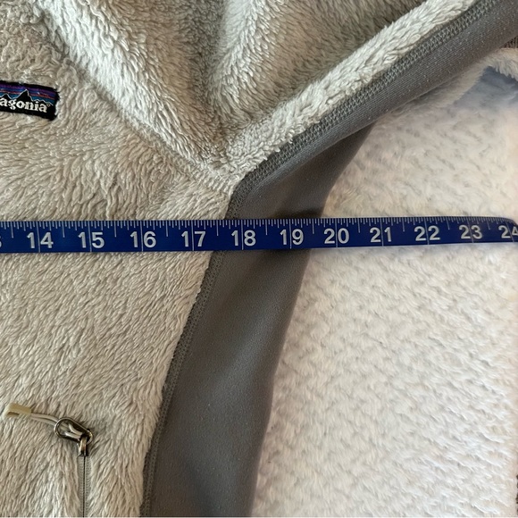 Patagonia Women's R3® Hi-Loft Hoody, Fog, size small - Picture 8 of 10